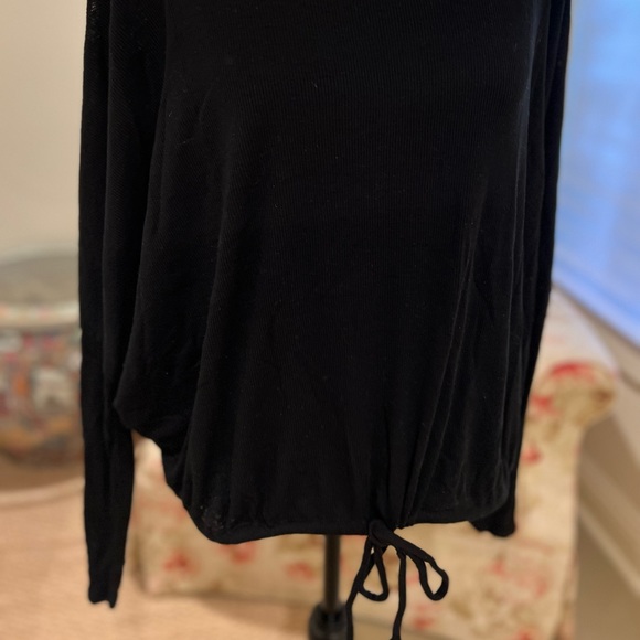 Chaser tie front, drop shoulder sleeve, ribbed, boatneck tee. Black. Size L. - Picture 3 of 4